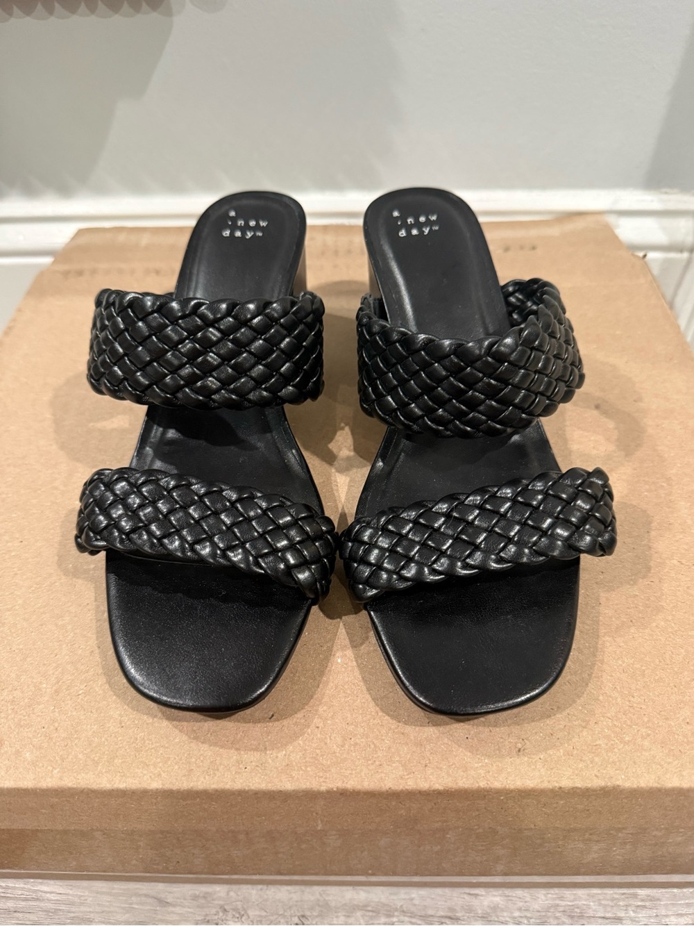 New Day Women's Braided Slide Sandals Size 8.5 Black 8 1/2